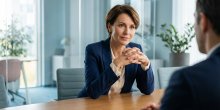 Selbstbewusst verhandeln: Strategien für Gehalts- und Projektgespräche